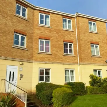 Block of flats in Purfleet, Essex, upgraded with Dimplex Quantum and Q-Rad heaters by Warm and Cosy.